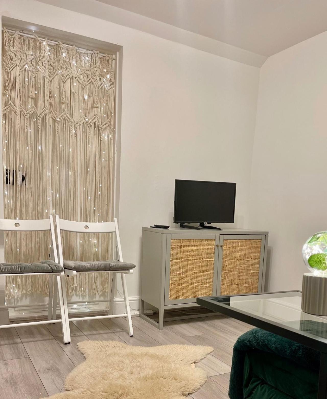 Zen Garden Hideaway. Close To Harry Potter&Trains. Watford  Exterior foto